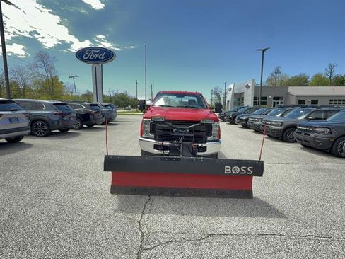 Used 2017 Ford F250 XL w/ Power Equipment Group AWD/4WD image 9