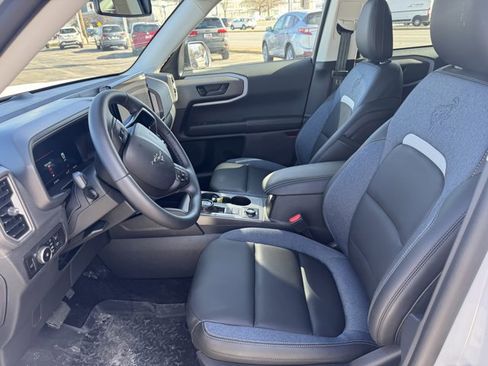 Used 2025 Ford Bronco Sport Outer Banks image 5