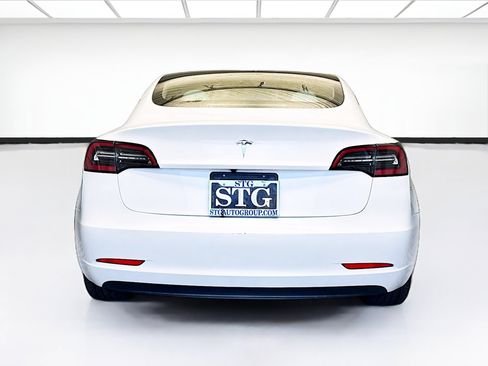 Used 2023 Tesla Model 3 Standard Range RWD image 5