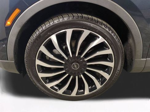 Used 2023 Lincoln Nautilus Black Label AWD/4WD image 11