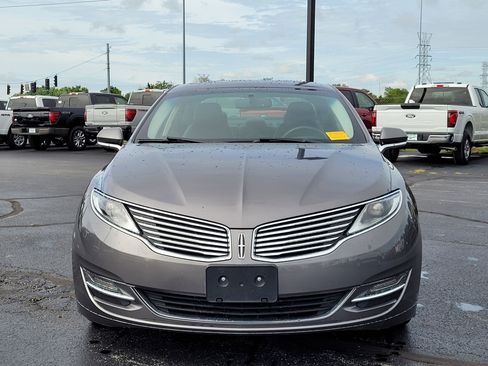 Used 2014 Lincoln MKZ AWD w/ Equipment Group 102A Reserve image 9