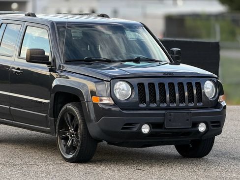 Used 2014 Jeep Patriot Sport w/ Power Value Group FWD image 15
