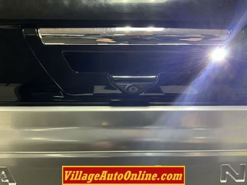 Used 2019 Ford F150 Platinum w/ Equipment Group 701A Luxury image 43