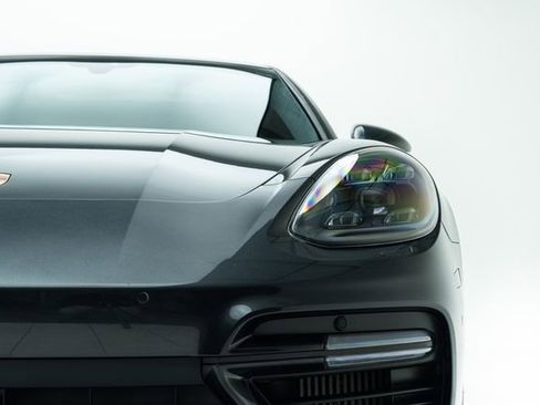 Used 2018 Porsche Panamera Turbo Sport Turismo image 7