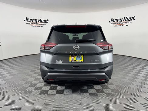 Used 2023 Nissan Rogue SL image 7