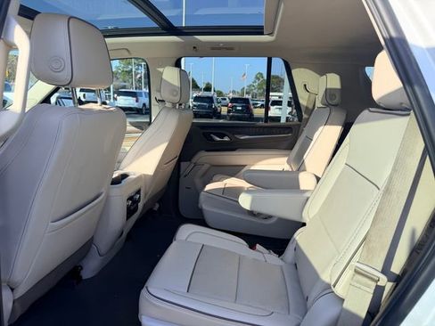 Used 2023 GMC Yukon Denali image 15
