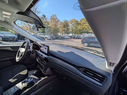 Used 2025 Ford Escape Active image 31