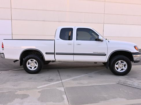 Used 2001 Toyota Tundra SR5 AWD/4WD image 8