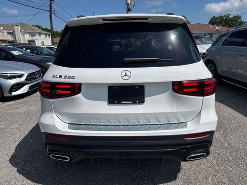 New 2026 Mercedes-Benz GLB 250 image 4