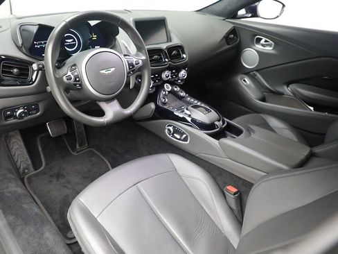 Used 2020 Aston Martin V8 Vantage Coupe image 13