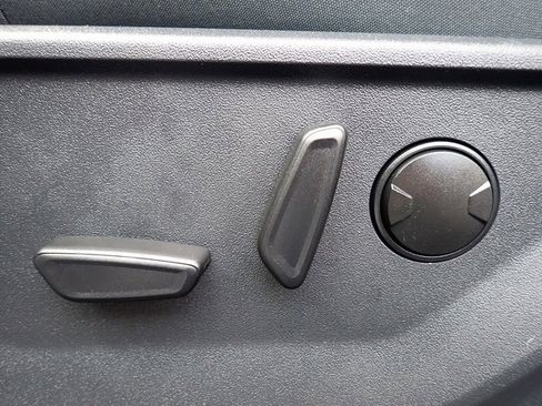 Used 2025 Ford Expedition Active image 25