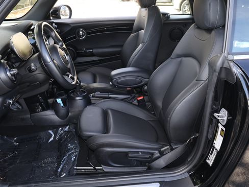 Used 2024 MINI Cooper S image 2