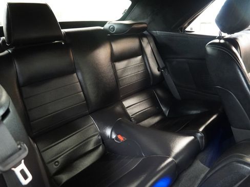 Used 2013 Ford Mustang GT Premium w/ Comfort Pkg RWD image 24