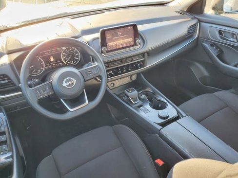 Used 2024 Nissan Rogue S image 23