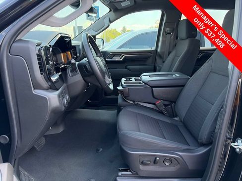 Used 2024 Chevrolet Silverado 1500 LT AWD/4WD image 13