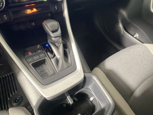 Used 2025 Toyota RAV4 XLE w/ Convenience Package FWD image 25