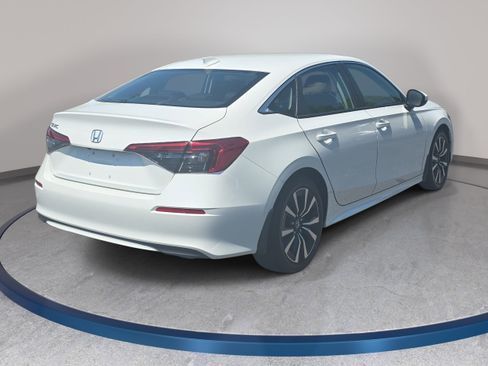 Used 2024 Honda Civic EX image 5