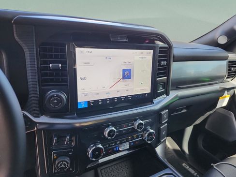 New 2025 Ford F150 Lariat w/ Equipment Group 502A High image 11