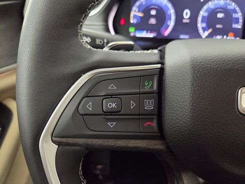 New 2025 Jeep Grand Cherokee Limited image 21