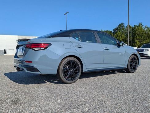 New 2025 Nissan Sentra SR w/ SR Premium Package image 4