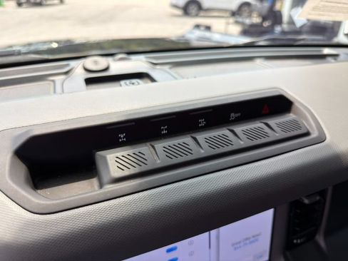 Used 2024 Ford Bronco Big Bend AWD/4WD image 37