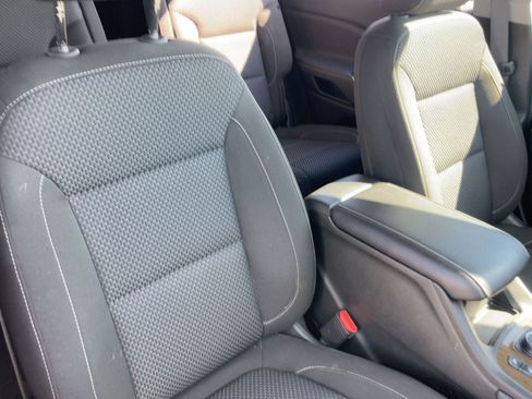 Used 2023 GMC Acadia SLE w/ Driver Convenience Package image 22