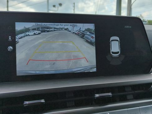 Certified 2025 Kia Telluride S FWD image 21