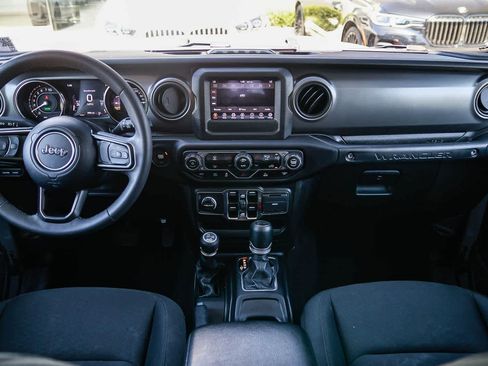 Used 2023 Jeep Wrangler Unlimited AWD/4WD image 12