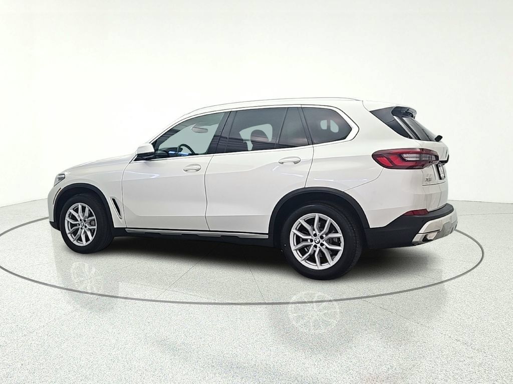 Used 2022 BMW X5 xDrive40i w/ Premium Package AWD/4WD image 5