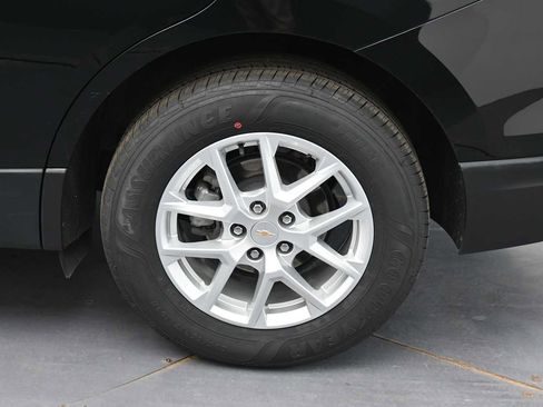 Used 2023 Chevrolet Equinox LT AWD/4WD image 5