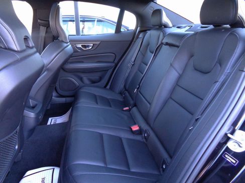 Used 2023 Volvo S60 B5 Plus w/ Climate Package AWD/4WD image 17