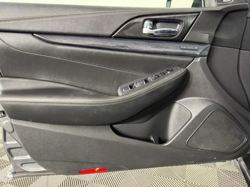 Used 2022 Nissan Maxima Platinum w/ Sport Mat Group FWD image 39