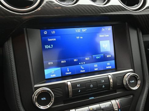 Used 2022 Ford Mustang Shelby GT500 w/ Carbon Fiber Track Pack image 13