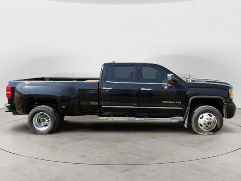 Used 2019 GMC Sierra 3500 Denali w/ Duramax Plus Package AWD/4WD image 7