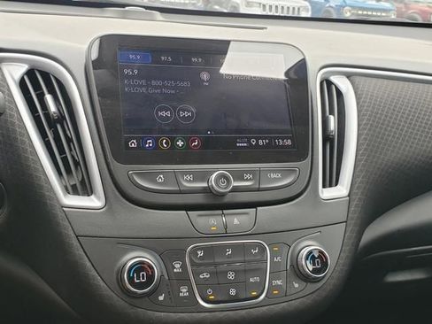 Used 2023 Chevrolet Malibu LT image 26