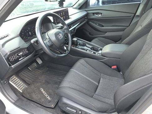 Used 2024 Honda Accord Sport image 6