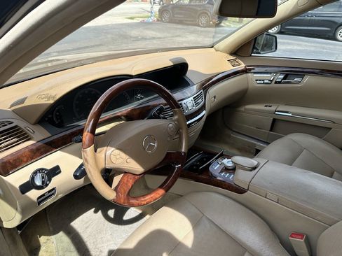 Used 2012 Mercedes-Benz S 550 4MATIC image 11