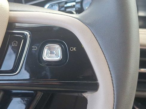 Used 2022 Lincoln Corsair Standard w/ Equipment Group 101A image 23