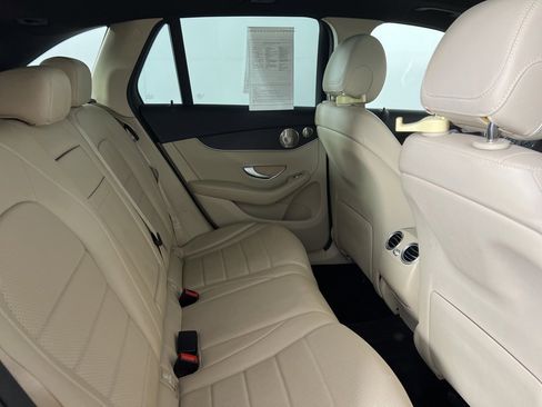 Used 2021 Mercedes-Benz GLC 300 4MATIC image 13