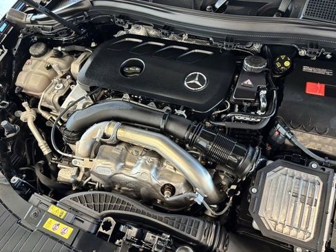 Certified 2025 Mercedes-Benz GLA 250 image 35
