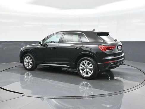 Used 2025 Audi Q3 2.0T Premium w/ Convenience Package AWD/4WD image 5