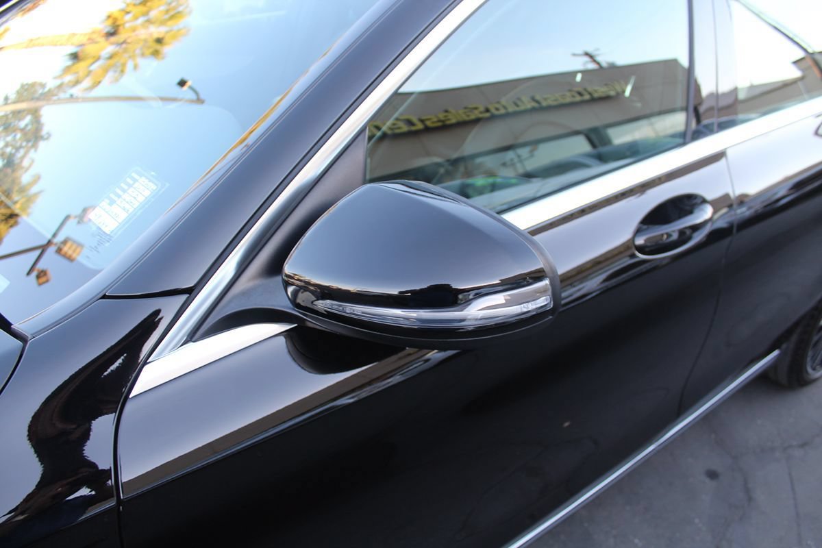 Used 2019 Mercedes-Benz C 300 Sedan image 12