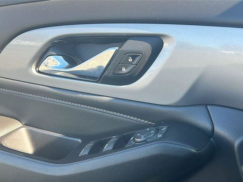 Certified 2019 Chevrolet Traverse LT image 15