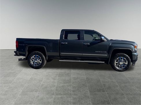 Used 2017 GMC Sierra 2500 Denali image 7