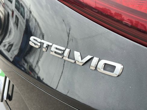 Used 2018 Alfa Romeo Stelvio Ti Sport AWD/4WD image 10