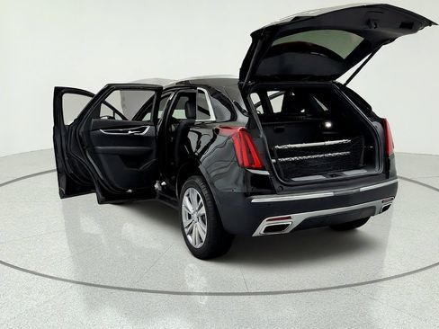 Certified 2024 Cadillac XT5 Premium Luxury w/ LPO, Floor Liner Package AWD/4WD image 11