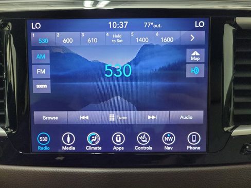 Used 2019 Chrysler Pacifica Touring-L w/ Advanced Safetytec Group FWD image 25