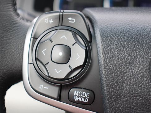 Used 2012 Toyota Camry XLE w/ Convenience Pkg image 23