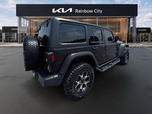Used 2019 Jeep Wrangler Unlimited Rubicon AWD/4WD image 4