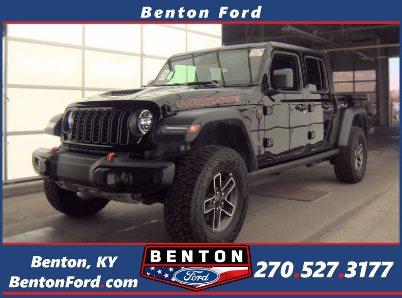 Used 2026 Jeep Gladiator Mojave AWD/4WD image 1